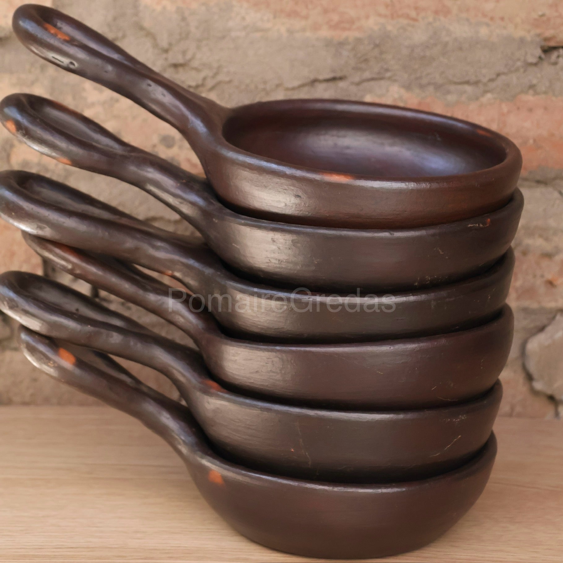 Paila negra con mango