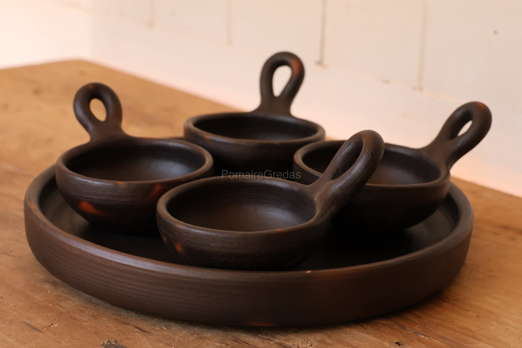 Set de plato y pocillos con asas