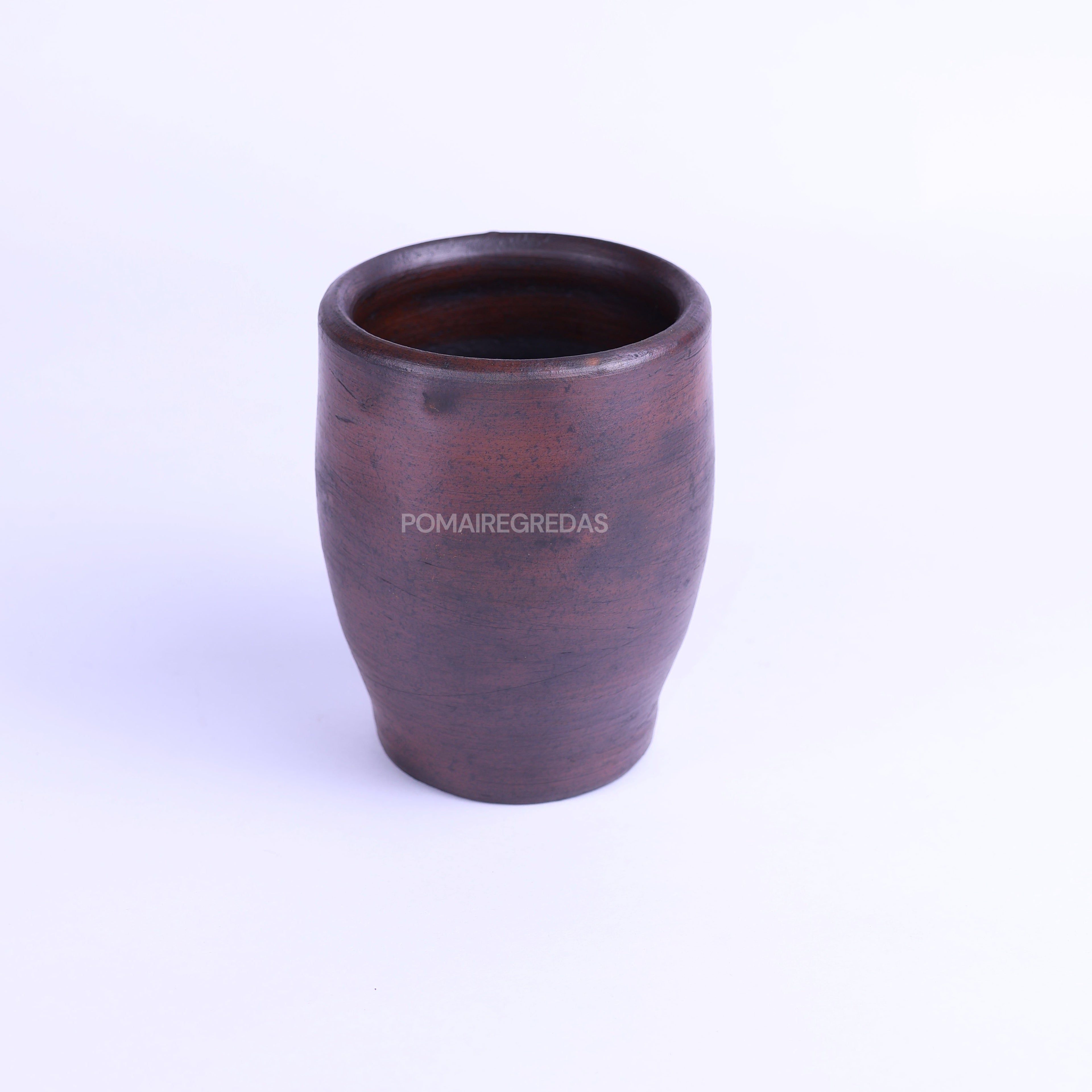 Vaso de greda negro